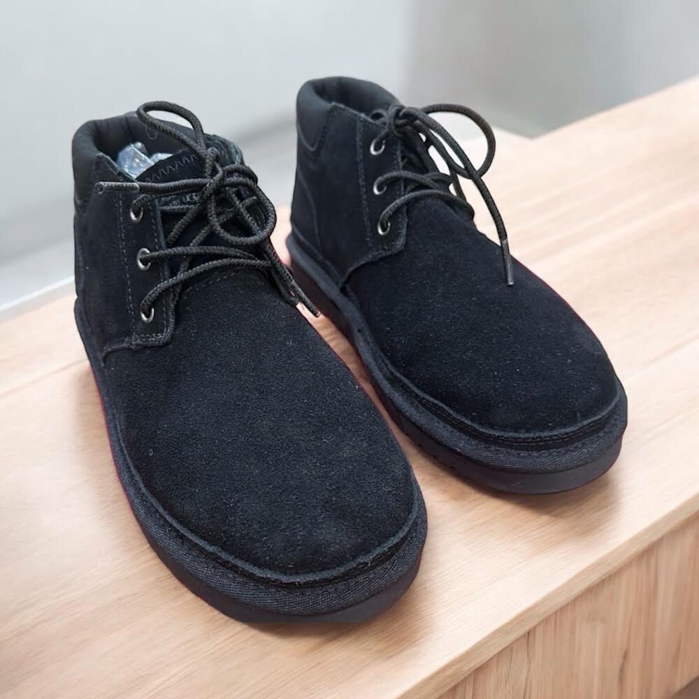 NWT UGG Koolaburra Advay lace up booties Black Suede Leather Sz 6